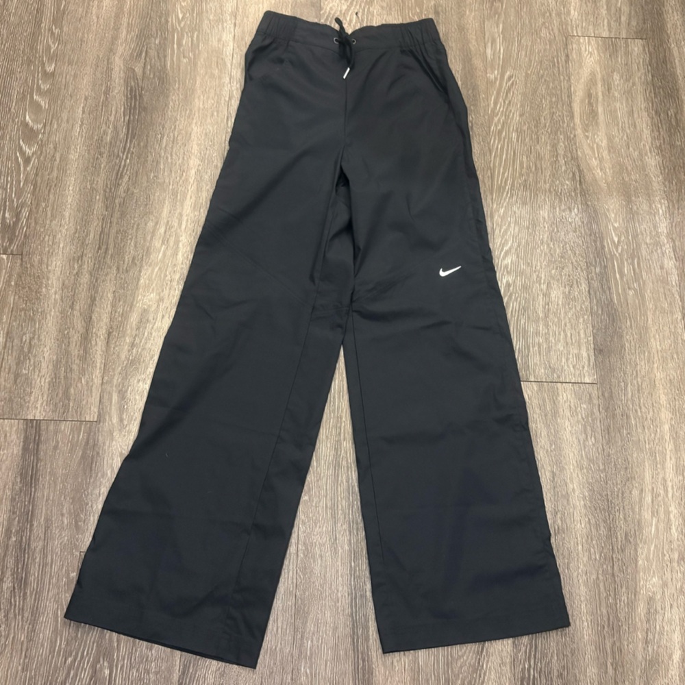 Nike Sportswear Essentials Woven High-Rise Pant - Women’s Size XS